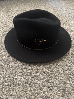 Van Palma black felt hat with embroidery S/M